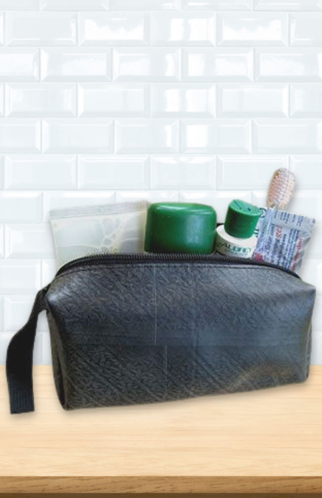 recycled tire rubber purse bag fair trade nepal