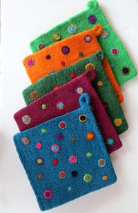 Felt Pot Holder, Needle Dot Design
