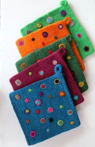 Felt Pot Holder, Needle Dot Design
