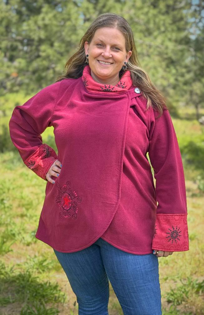 Cozy Fleece Jacket w Patterned Cotton Neck & Cuff Details