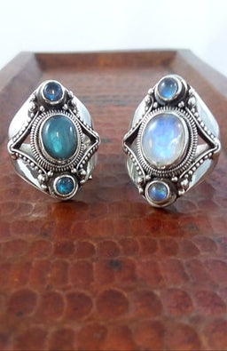 Large Sterling Silver Ring w 3 Gemstones in Elaborate Setting