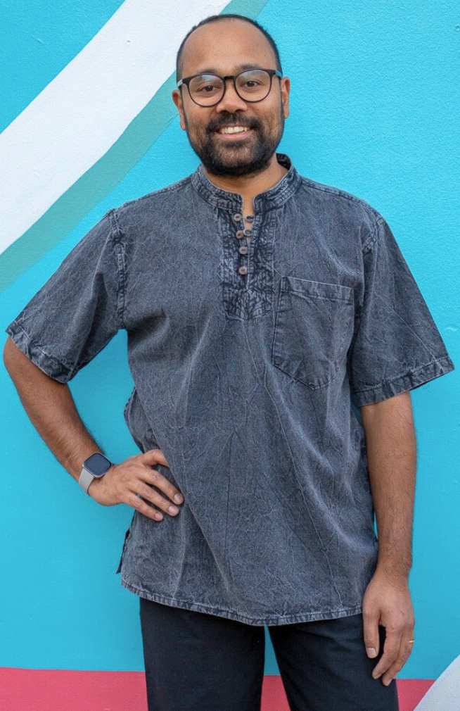 Short Sleeved Cotton Shirt w 4 Buttons, Enzyme Wash