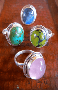 Sterling Silver Ring w Oval Stone