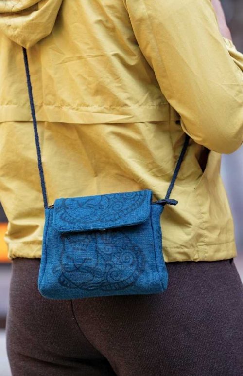 small cotton blockprint purse with zipper and magnetic flap closure