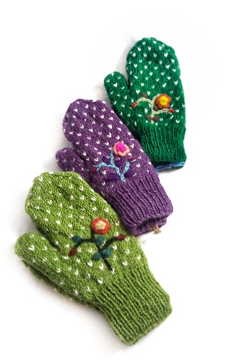 wool knit mitten embroidered fair trade nepal