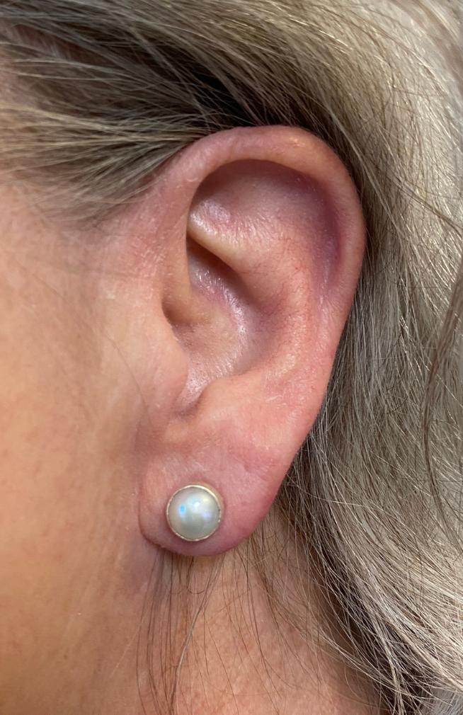 Sterling Silver Pearl Post Earring