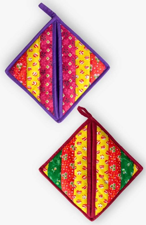 square patchwork potholder, with slit to insert hand