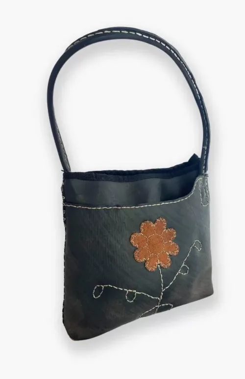 recycled tire purse, fair trade Nepal